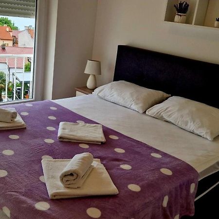 Apartman Lara Crikvenica Buitenkant foto