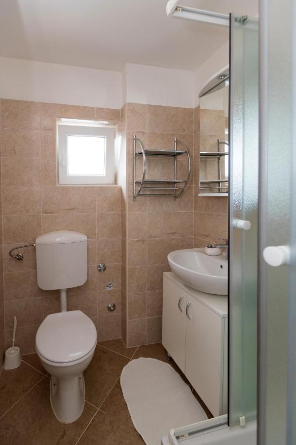 Apartman Lara Crikvenica Buitenkant foto
